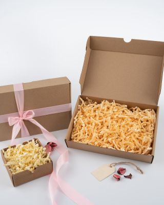 Seznamte se s našimi dvojčaty v papírovém světě 👯‍♀️. Chamois béžová a Vanilková - dvě elegantní náhradnice za dřevitou...